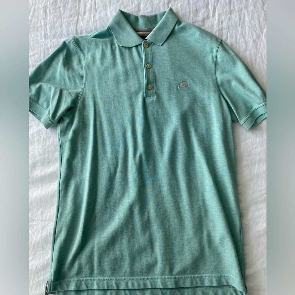 FINAL SALE! Banana Republic cotton blend polo shirt. Size Medium.